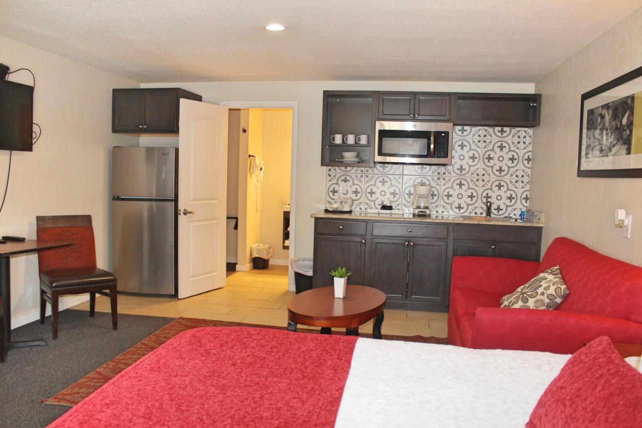 Bell & Main Alamosa Studio Suite-Walking Distance To Downtown Bagian luar foto