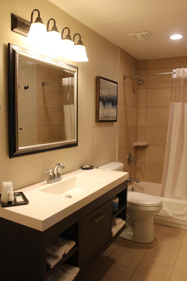 Bell & Main Alamosa Studio Suite-Walking Distance To Downtown Bagian luar foto