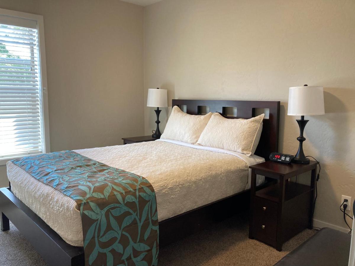 Bell & Main Alamosa Studio Suite-Walking Distance To Downtown Bagian luar foto